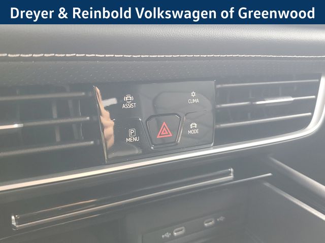2026 Volkswagen Atlas SE Technology photo 31