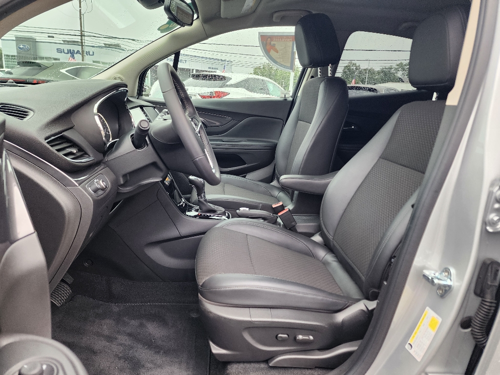 2020 Buick Encore Preferred photo 25