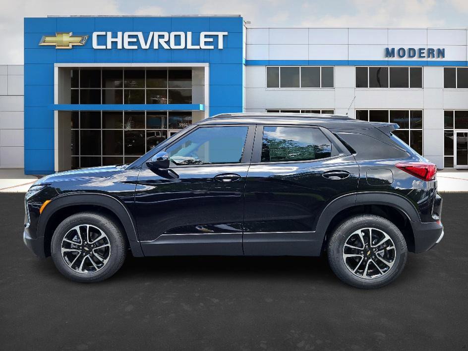 2026 Chevrolet Trailblazer LT photo 2