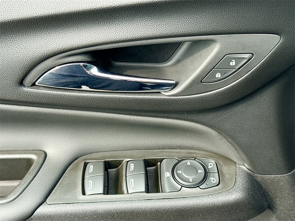 2021 Chevrolet Equinox LT photo 17
