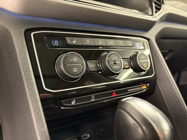 2019 Volkswagen Atlas V6 SEL Premium photo 15