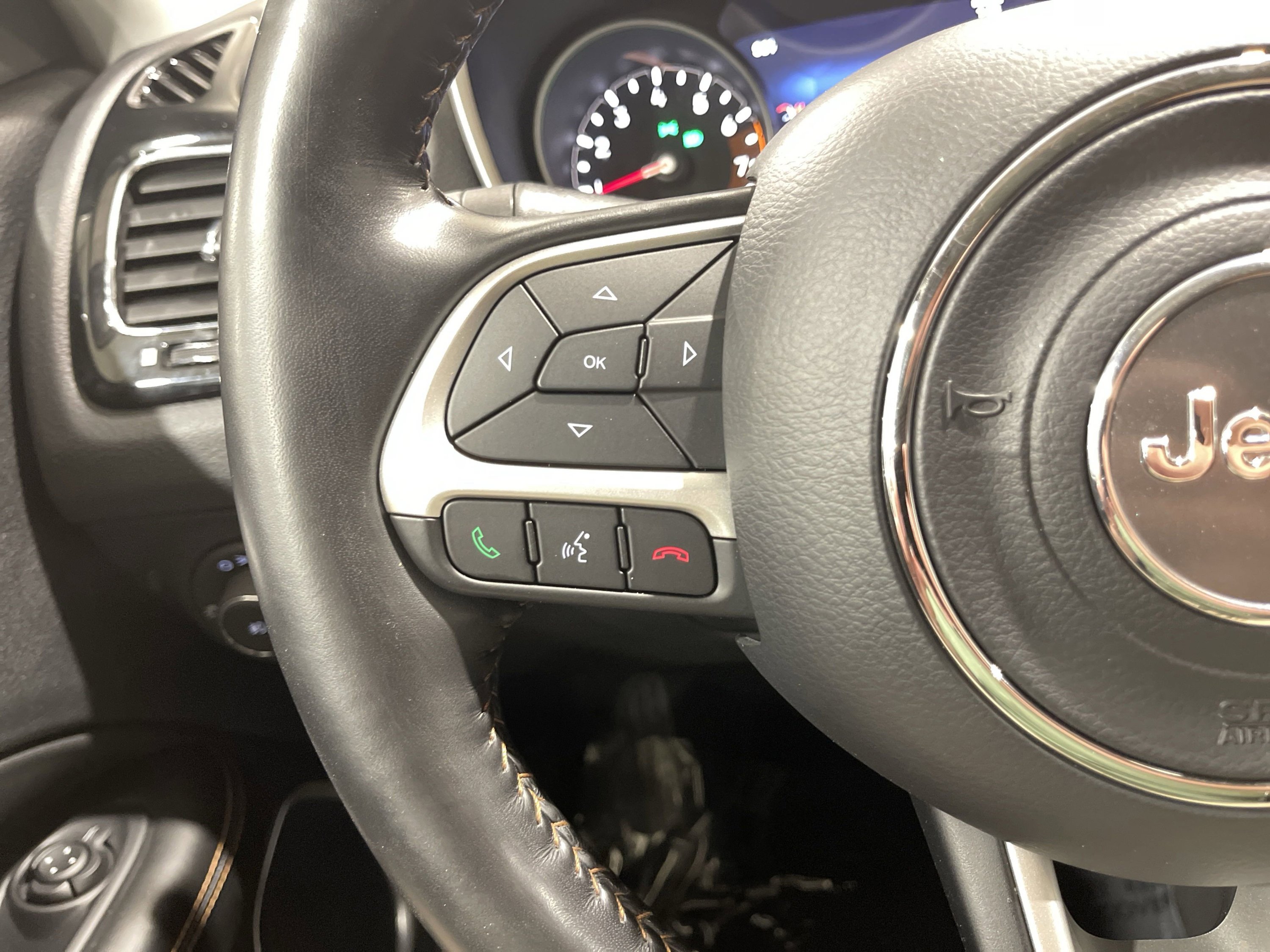 2021 Jeep Compass Limited photo 17
