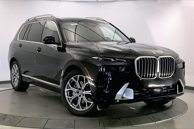 2026 BMW X7 40i's photo
