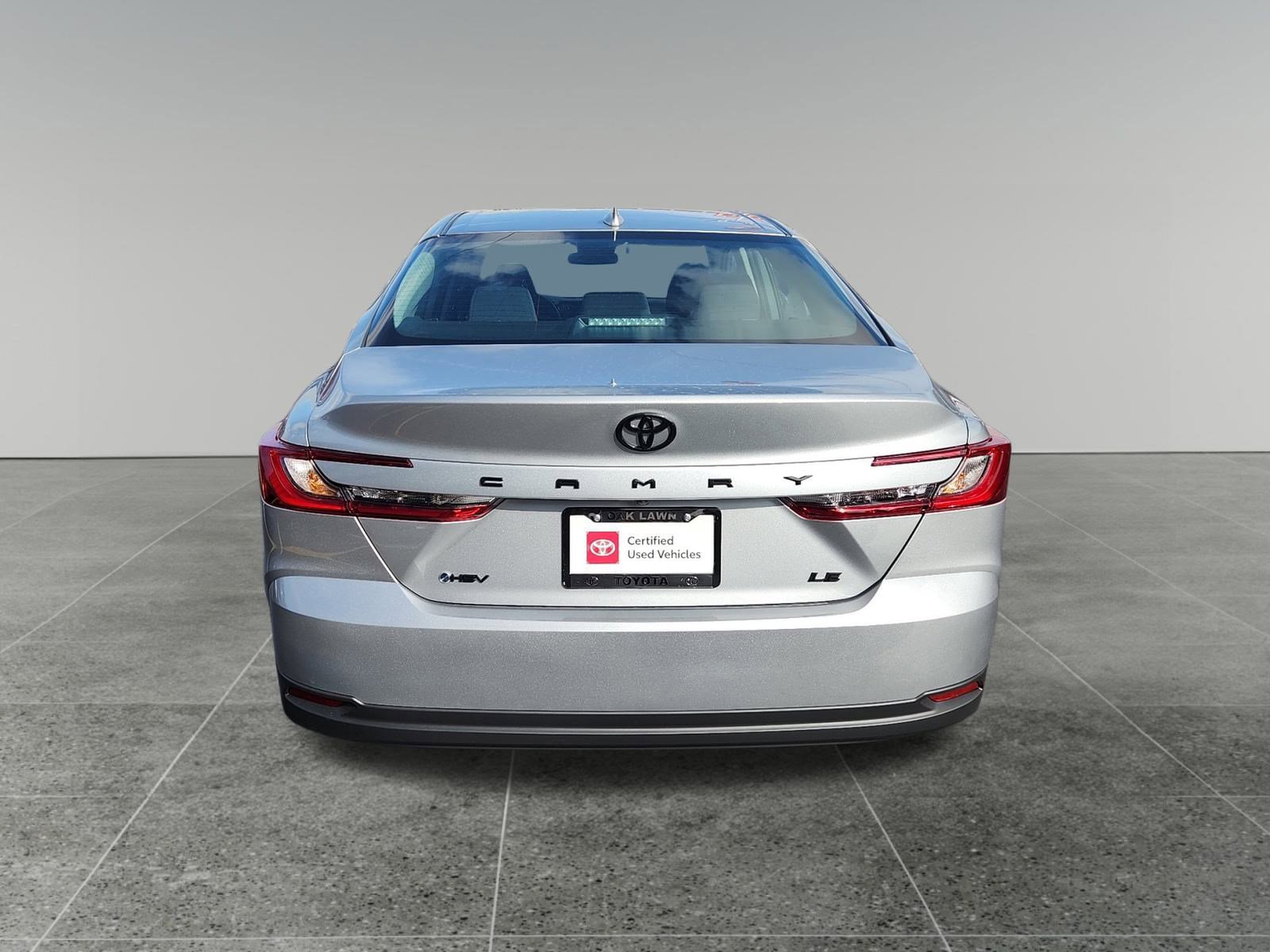 2025 Toyota Camry LE photo 3