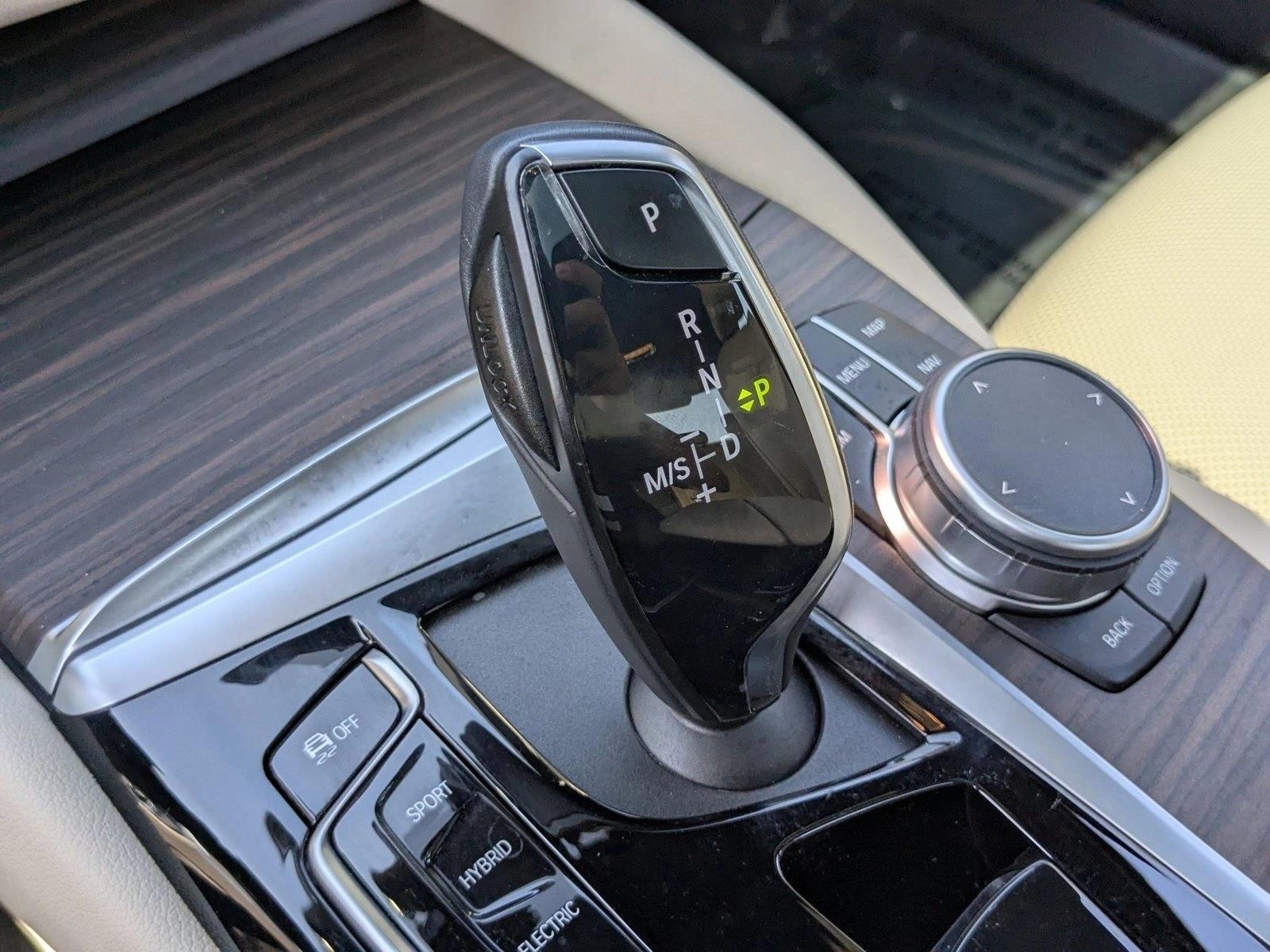 2023 Bmw 530e 5-Series photo 11
