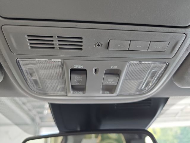 2018 Honda CR-V EX-L photo 22