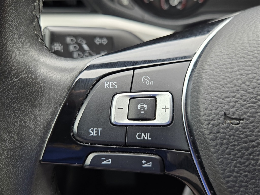2022 Volkswagen Passat 2.0T SE photo 24