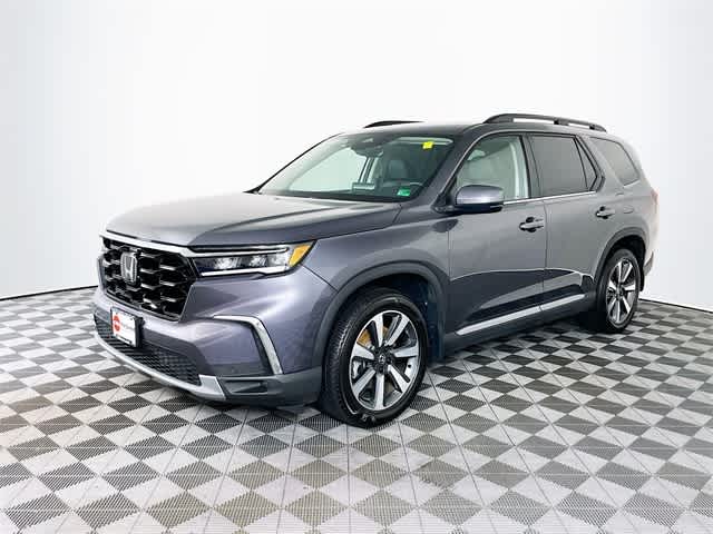 2025 Honda Pilot Touring photo 3