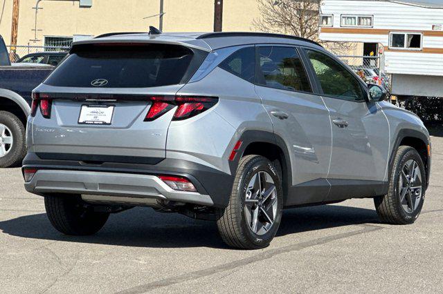2025 Hyundai Tucson SEL photo 2
