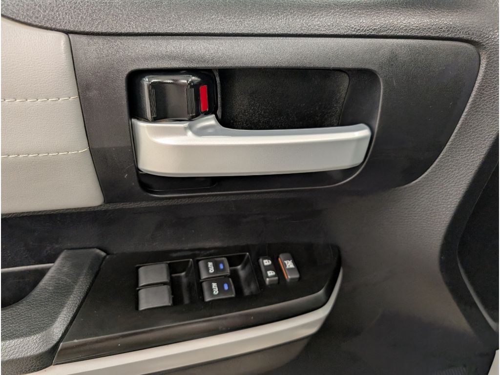 2021 Toyota Tundra Limited Grade photo 5