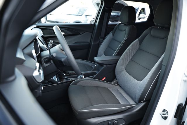 2023 Chevrolet Trailblazer LT photo 19