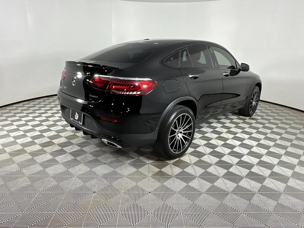 2021 Mercedes Benz GLC 300 Coupe 4MATIC photo 4
