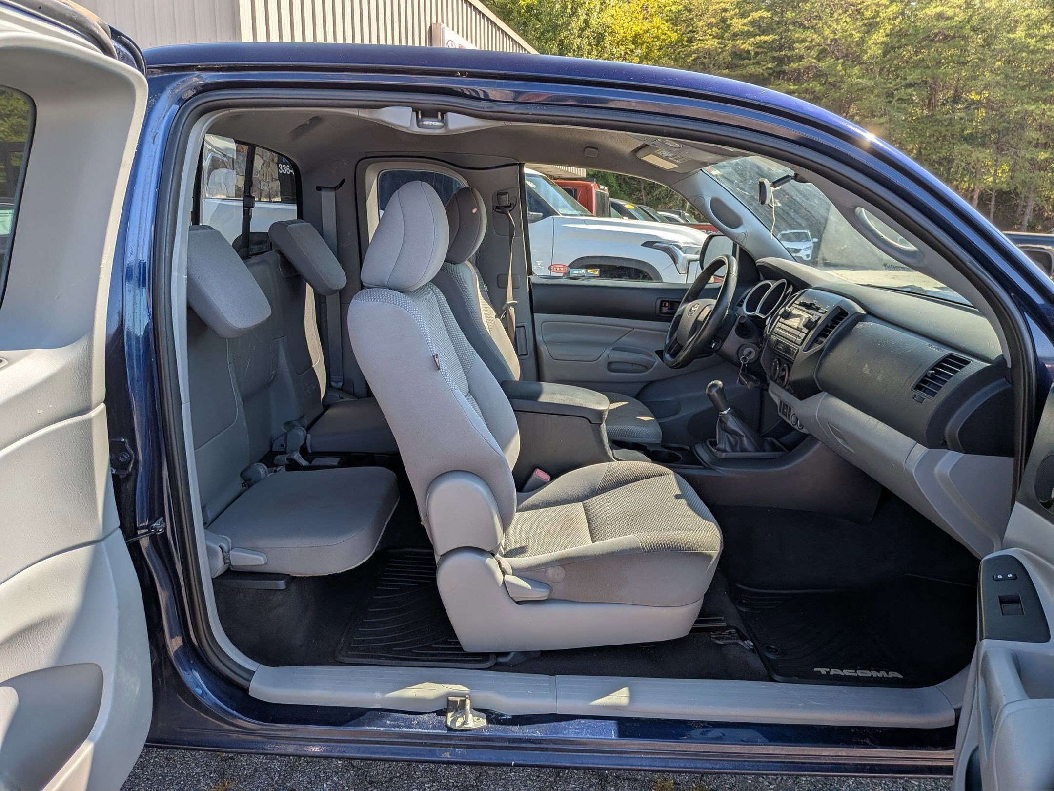 2012 Toyota Tacoma 4x4 photo 24