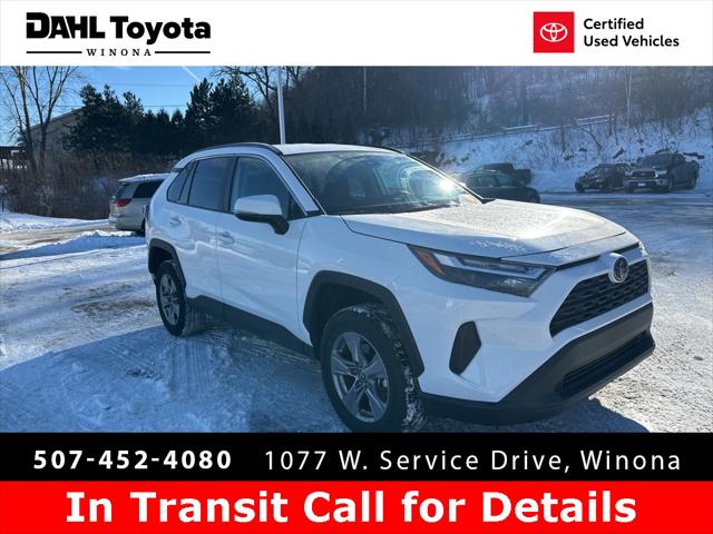 2025 Toyota RAV4 XLE's photo