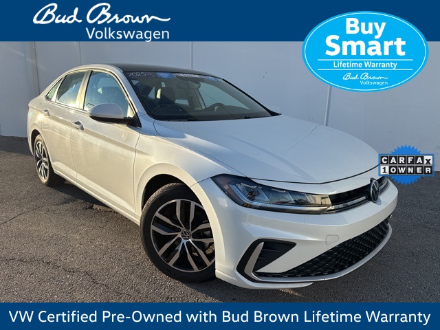 2025 Volkswagen Jetta SE's photo