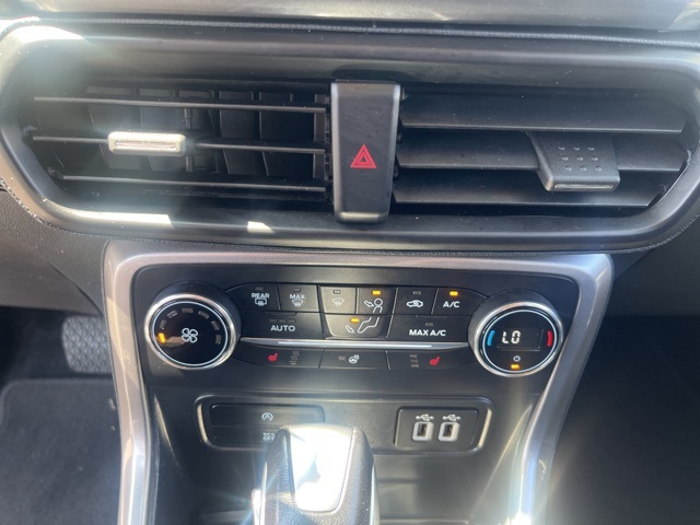 2019 Ford EcoSport SES photo 28