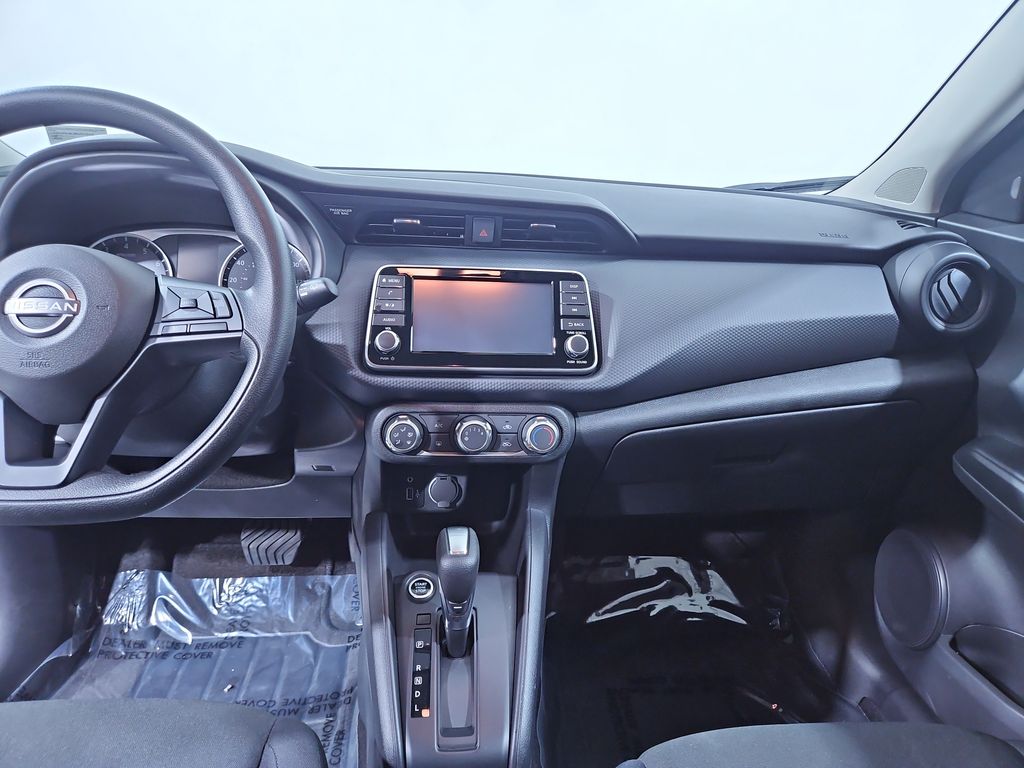 2024 Nissan Kicks S photo 15