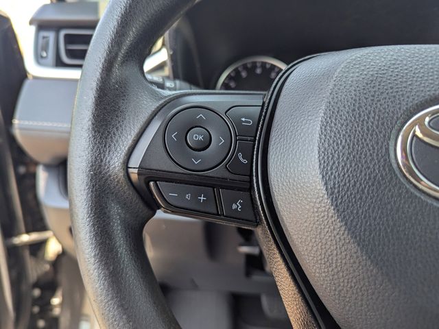 2021 Toyota RAV4 XLE photo 29