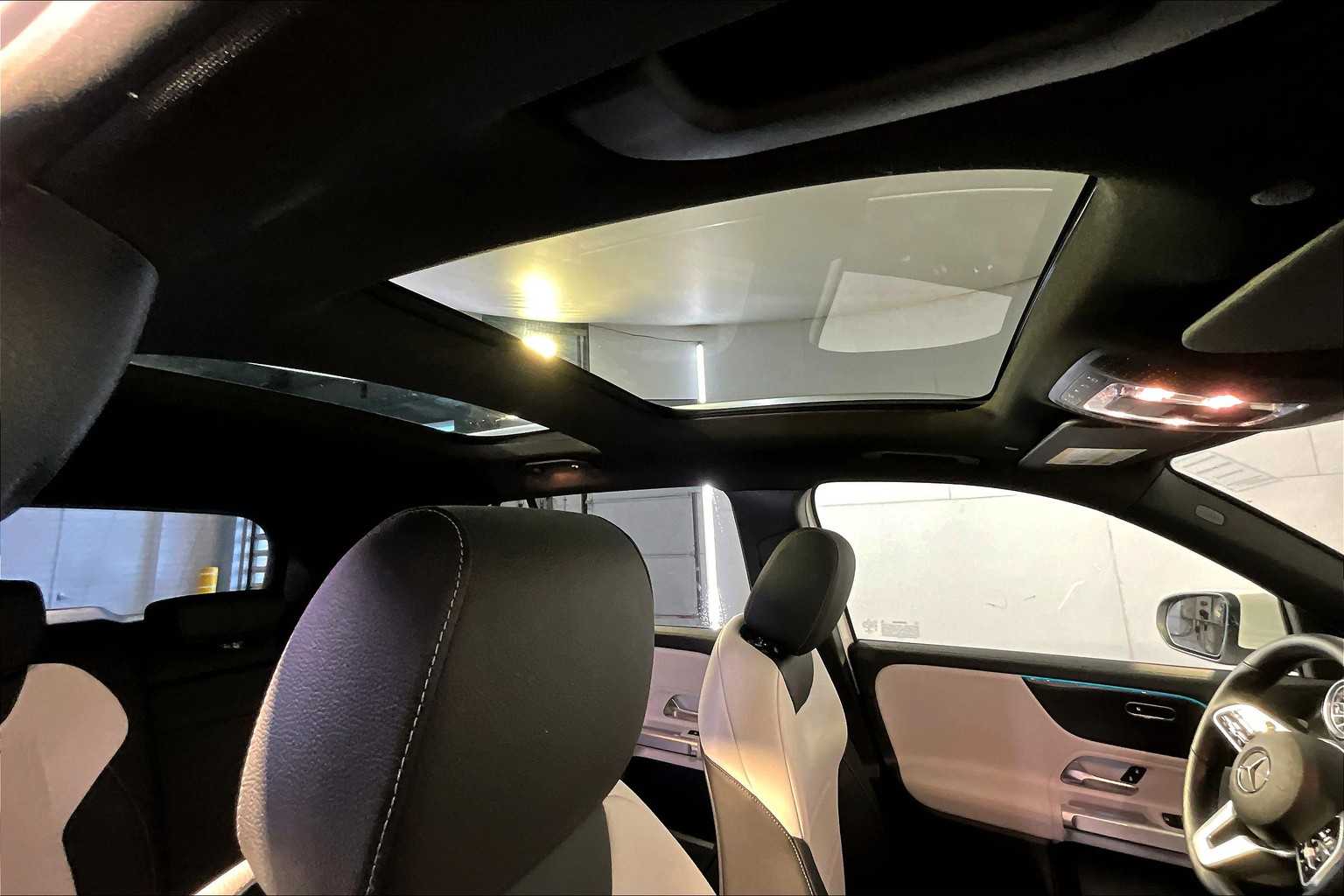 2022 Mercedes Benz GLB 250 4MATIC photo 13
