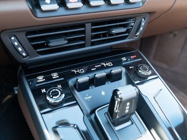 2025 Porsche 911 photo 25