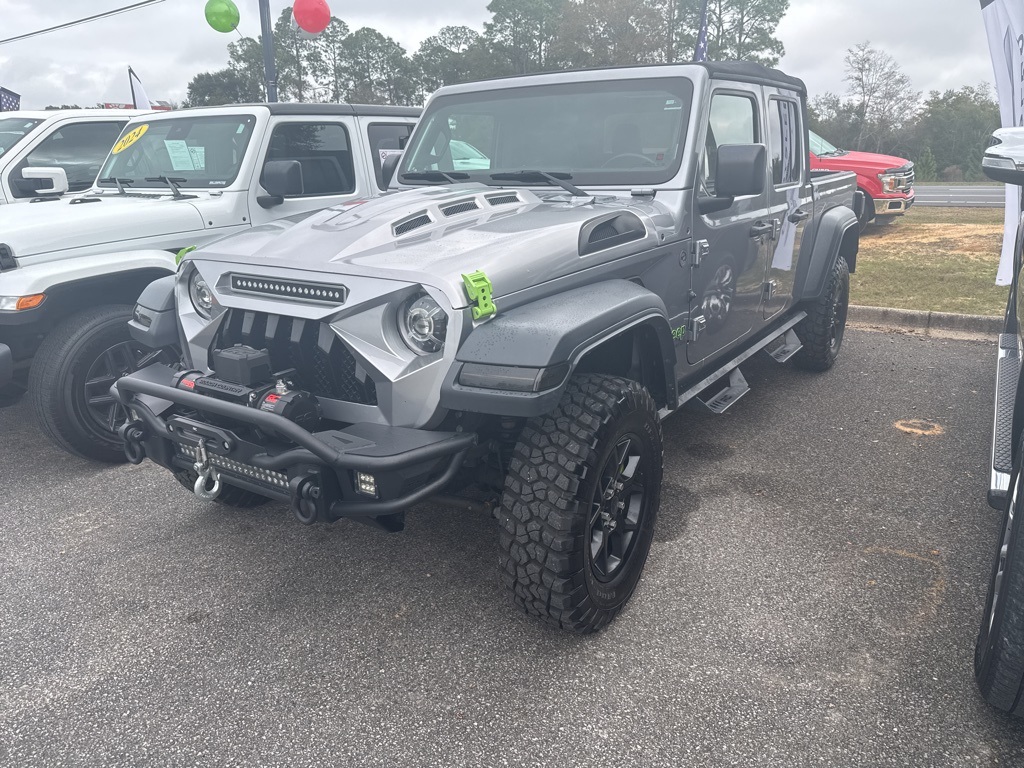 2020 Jeep Gladiator Sport S's photo