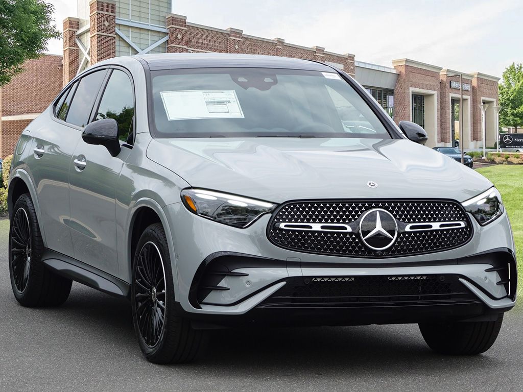 2026 Mercedes Benz GLC 300 4MATIC photo 3