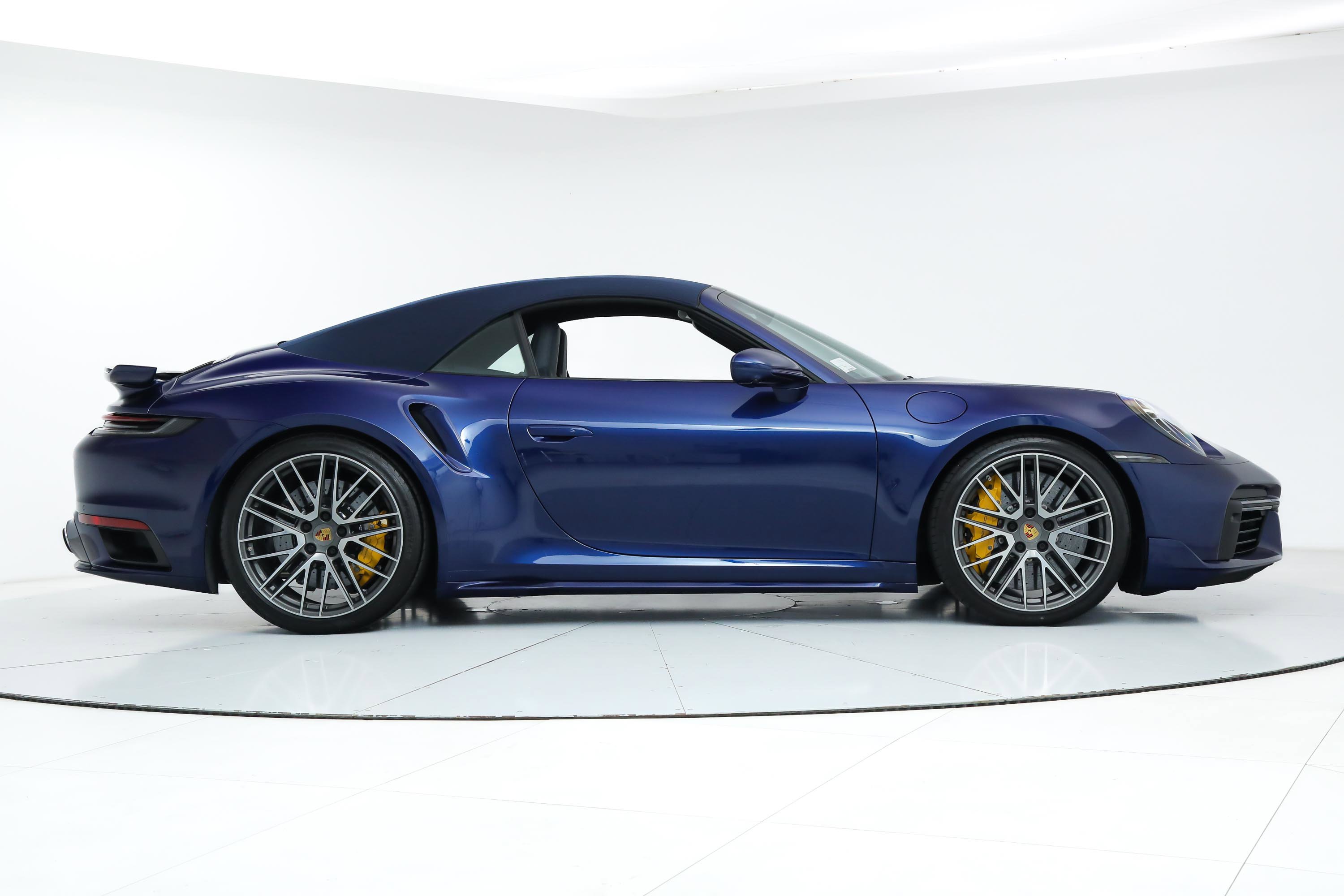 2022 Porsche 911 Turbo S Cabriolet photo 36