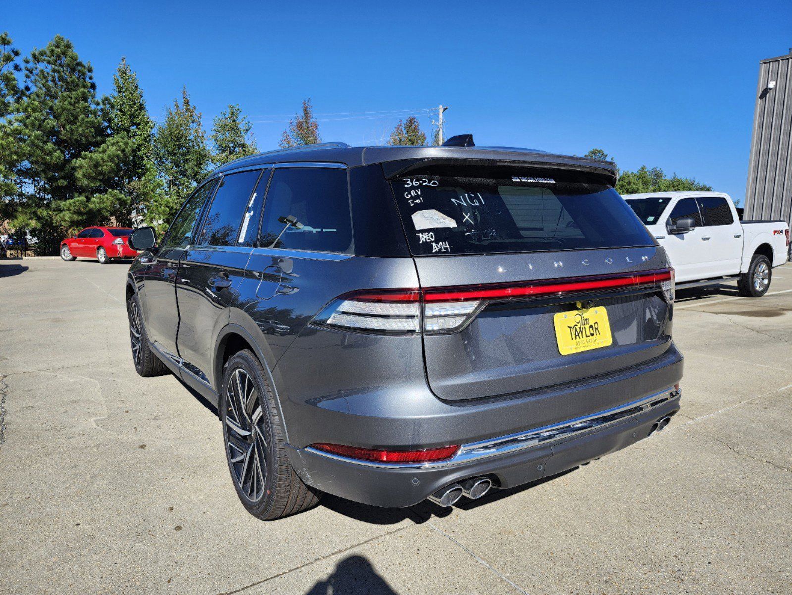 2025 Lincoln Aviator Reserve photo 10