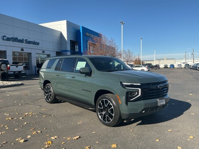 2026 Chevrolet Suburban RST's photo