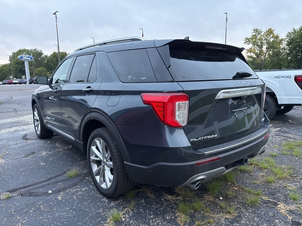 2022 Ford Explorer Hybrid Platinum photo 3