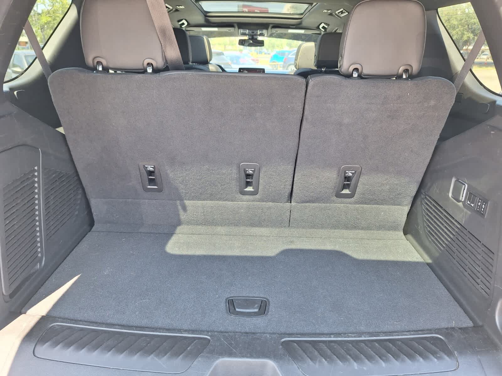 2022 Gmc Yukon SLT photo 23