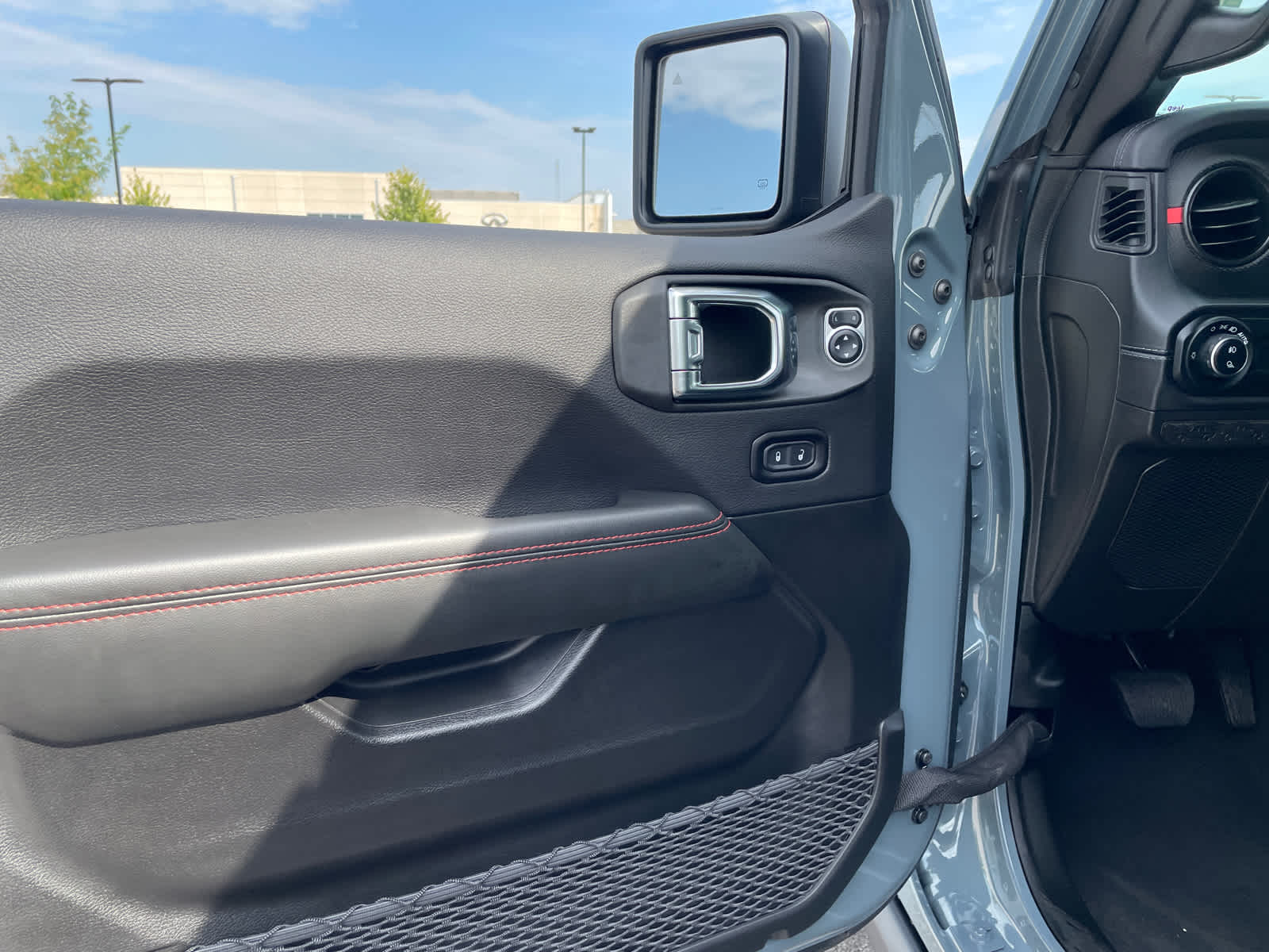 2025 Jeep Gladiator Rubicon photo 18