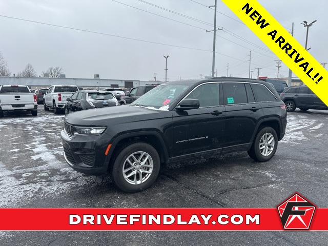 2024 Jeep Grand Cherokee Laredo's photo