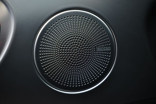 2025 Genesis G70 3.3T Sport Advanced photo 18