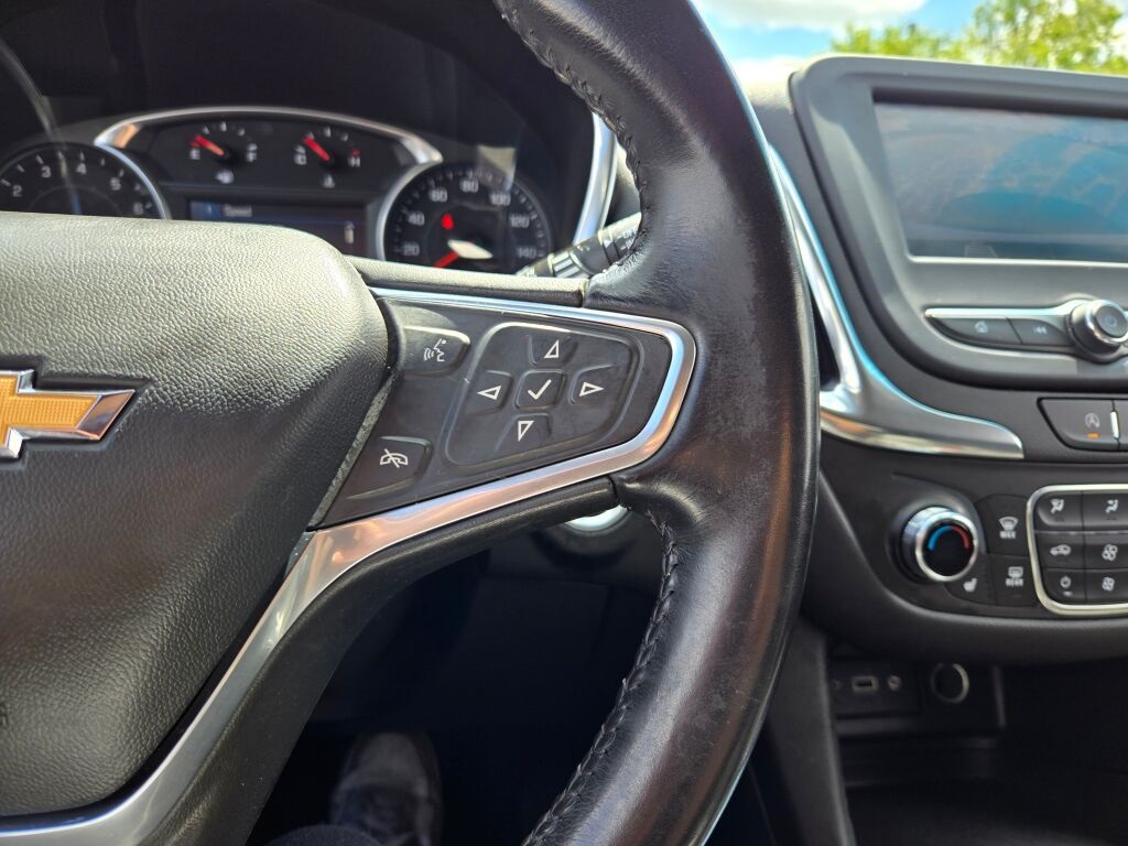 2022 Chevrolet Equinox LT photo 25