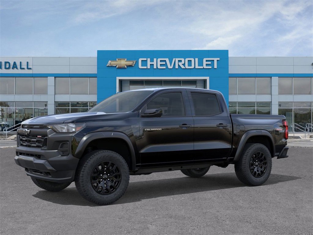 2026 Chevrolet Colorado Trail Boss photo 2