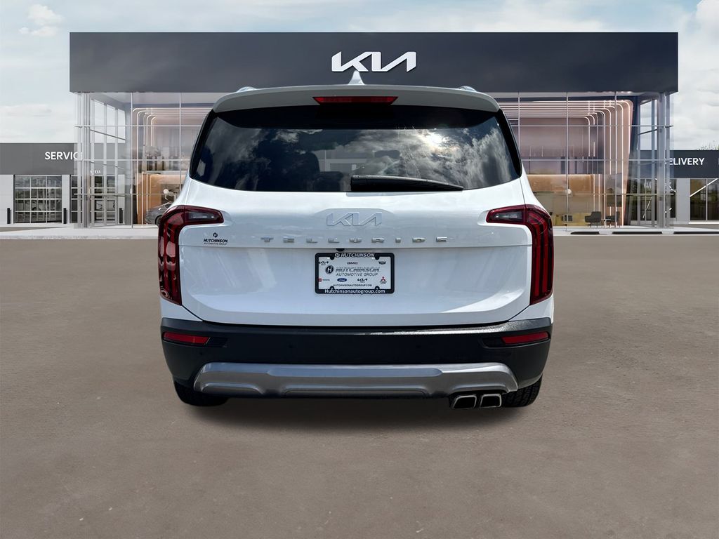 2022 Kia Telluride EX photo 3