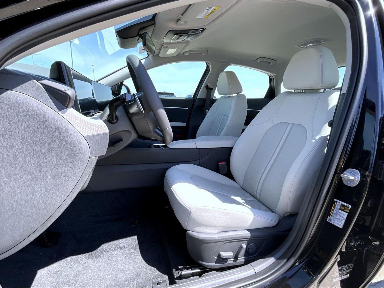 2025 Hyundai Sonata Hybrid SEL photo 10