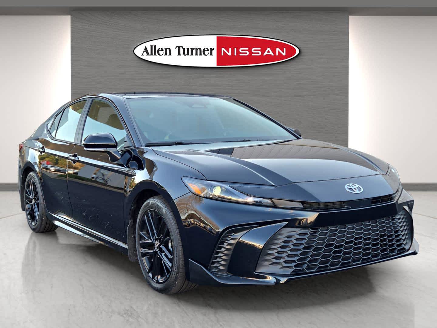 2026 Toyota Camry SE's photo