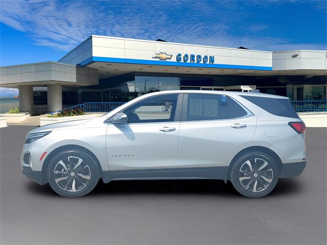 2022 Chevrolet Equinox LT photo 2