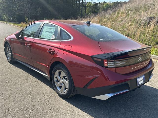 2025 Hyundai Sonata SE photo 3