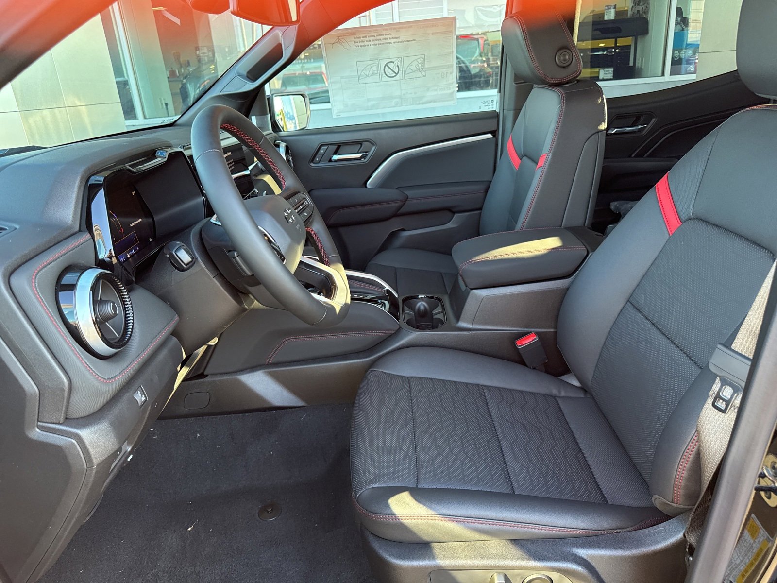 2026 Chevrolet Colorado Z71 photo 13