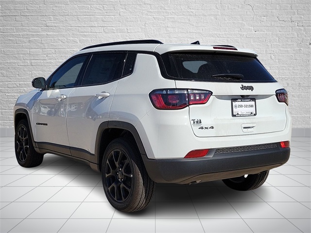 2026 Jeep Compass Latitude photo 2