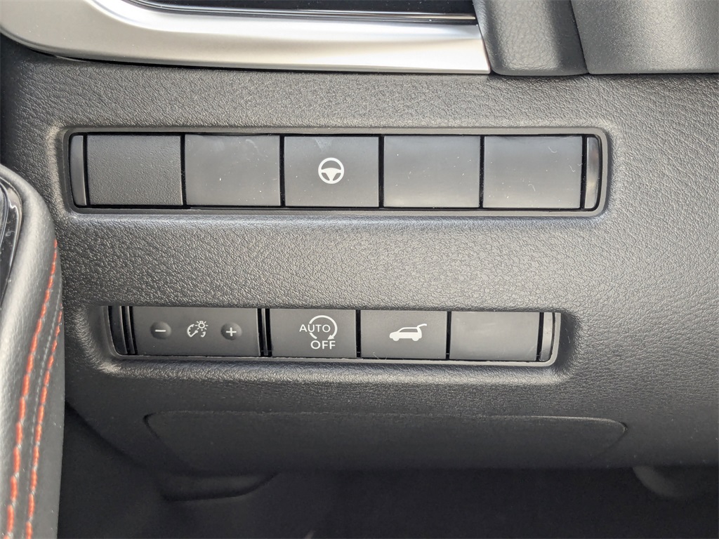 2025 Nissan Rogue SV photo 32