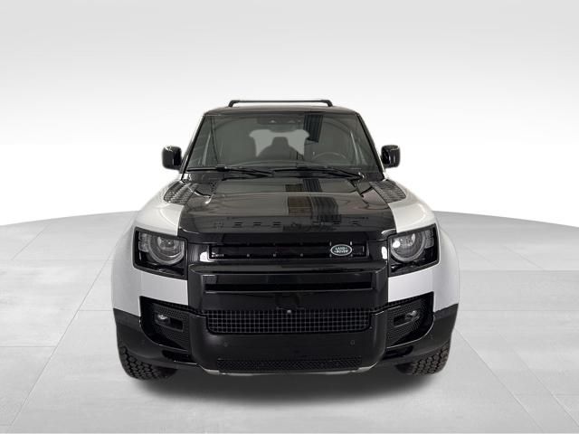 2023 Land Rover Defender 130 X photo 2