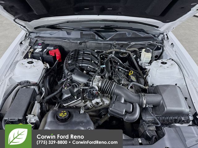 2014 Ford Mustang V6 photo 24