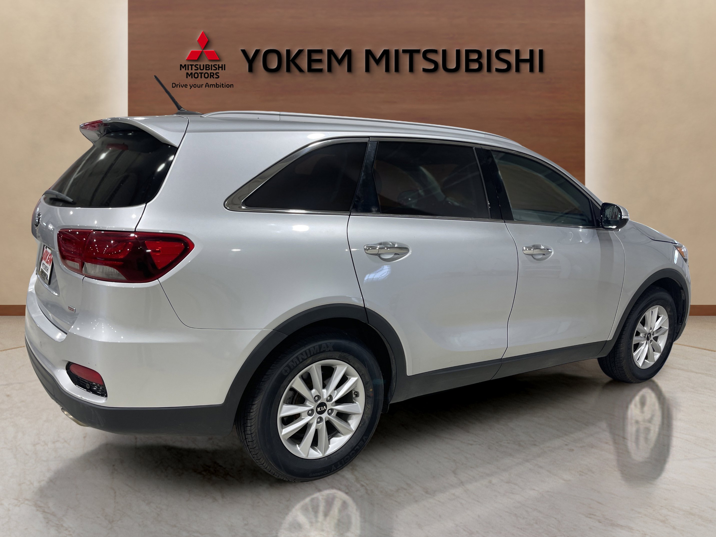 2020 Kia Sorento LX S photo 4