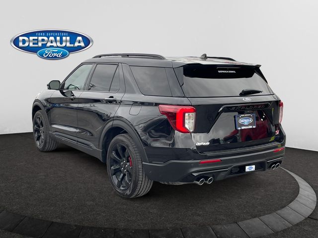 2022 Ford Explorer ST photo 3