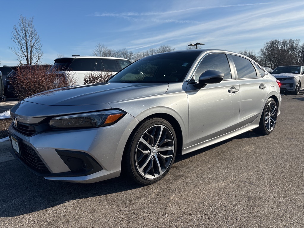 2024 Honda Civic Touring's photo