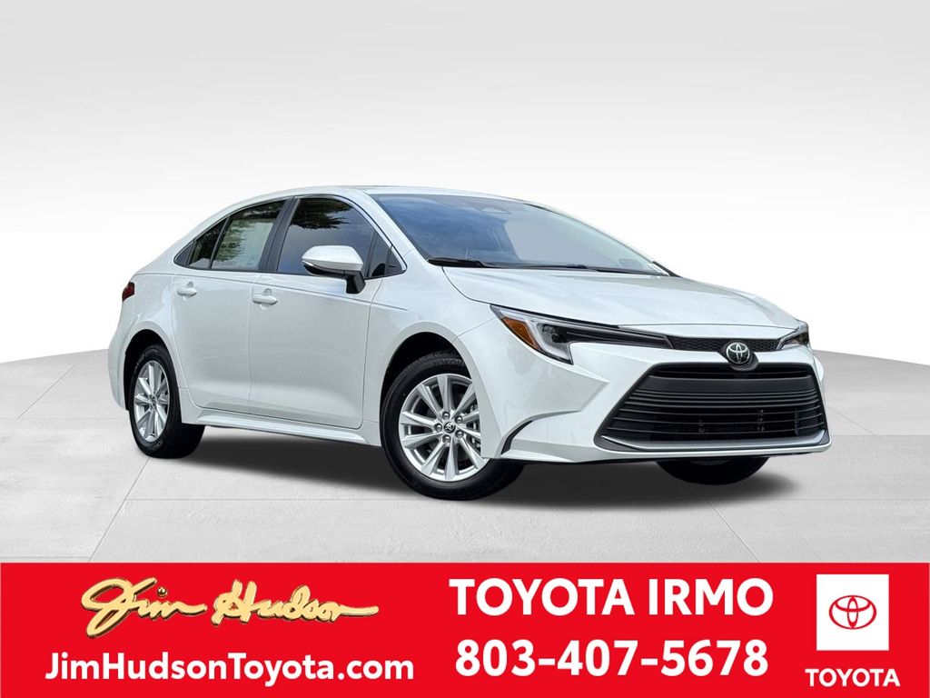 2026 Toyota Corolla XLE's photo
